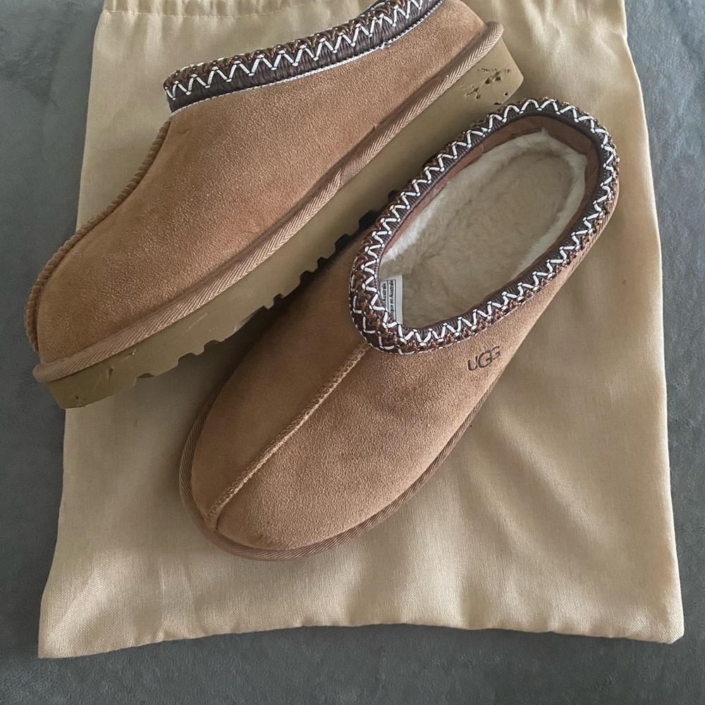 Ugg Tasman slippers